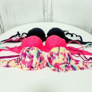 Victoria’s Secret Colorful Bra Set